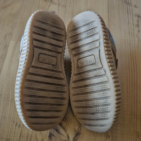 Oshkosh B'gosh Boys Sneakers - Picture 5 of 11